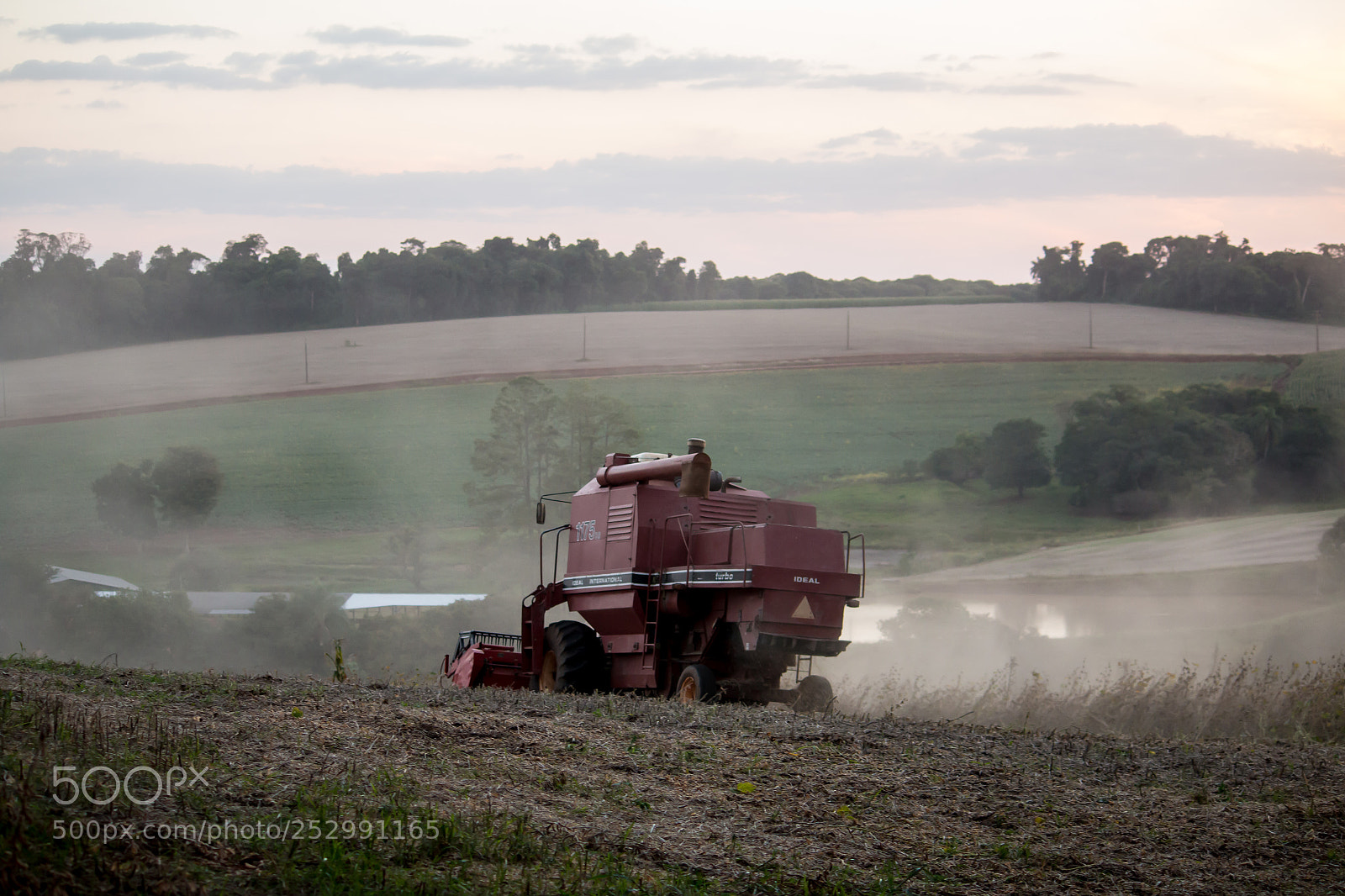Canon EOS 70D sample photo. Soybean harvest photography