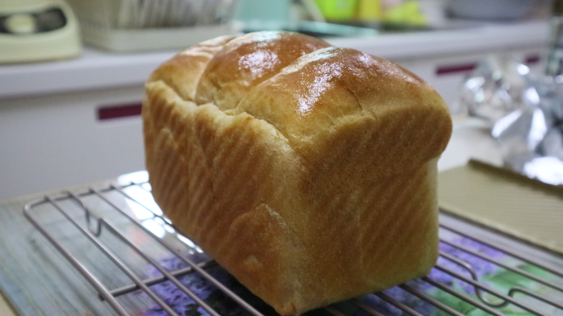Canon EOS M3 sample photo. Wild yeast loaf bread photography