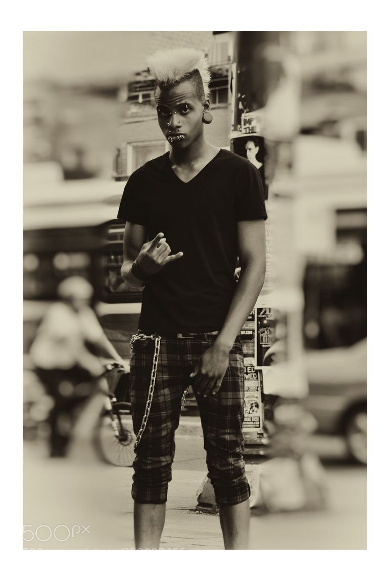 Nikon D5000 sample photo. Street fashion photography