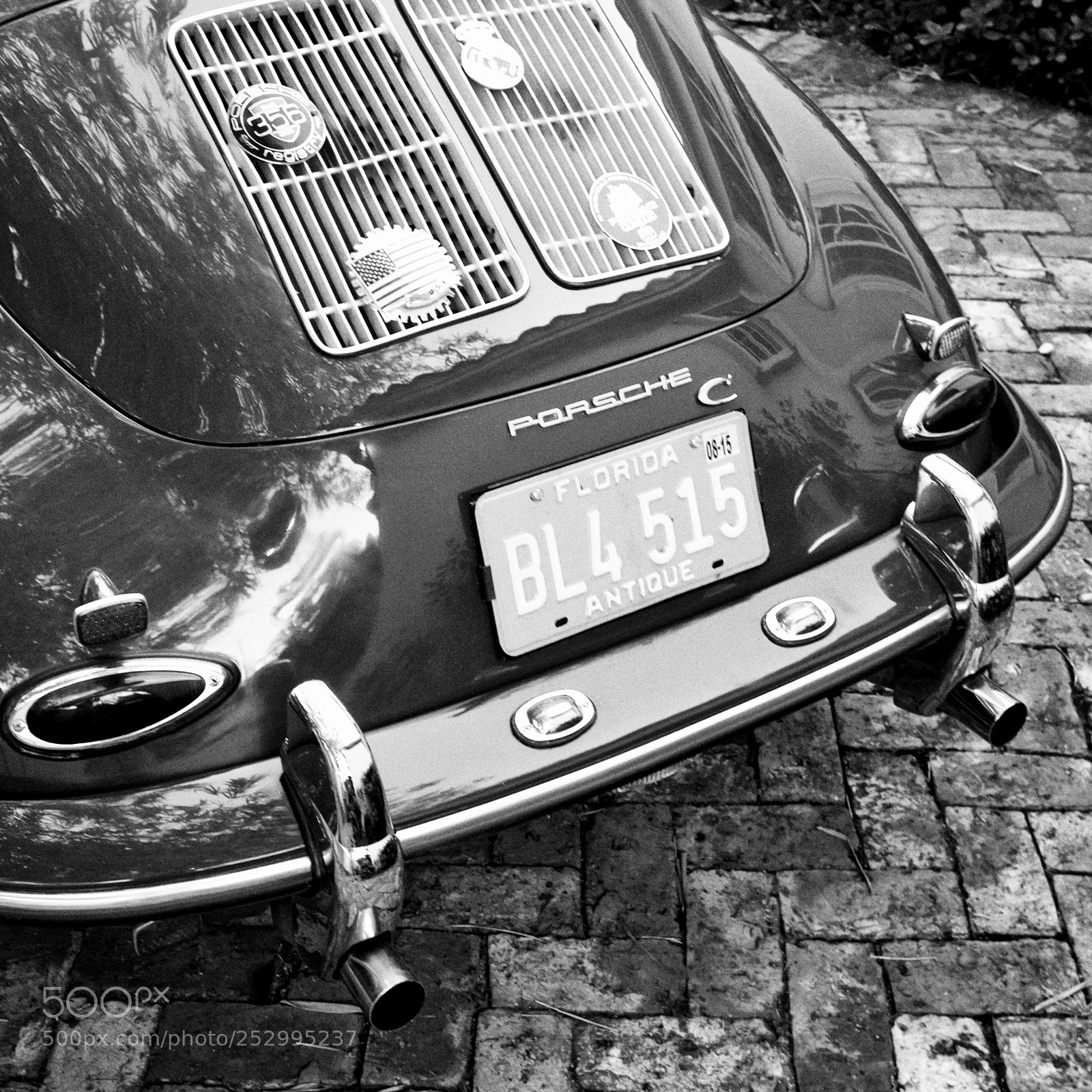 Fujifilm FinePix X100 sample photo. Classic porsche photography