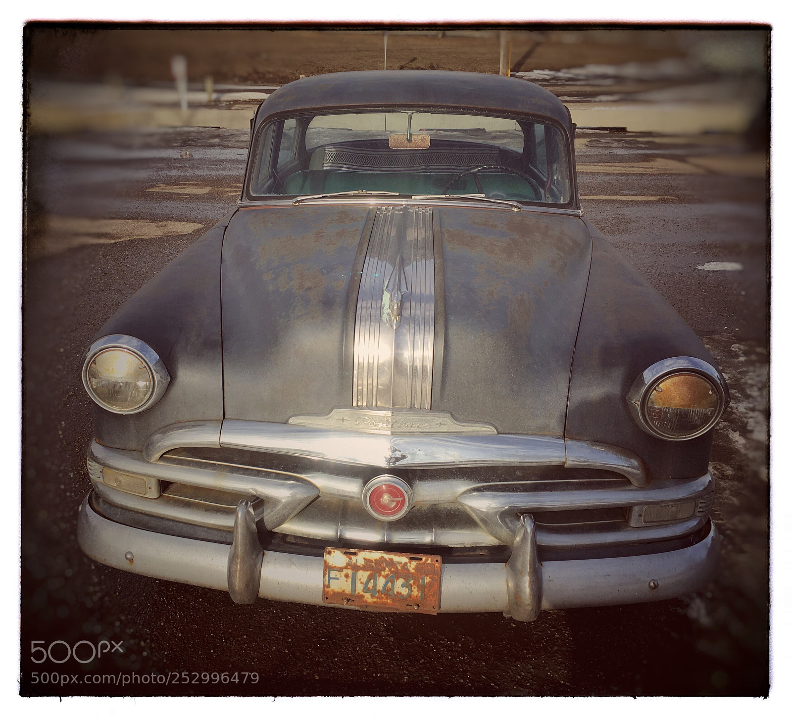 Apple iPhone SE sample photo. Rusty, old pontiac. photography