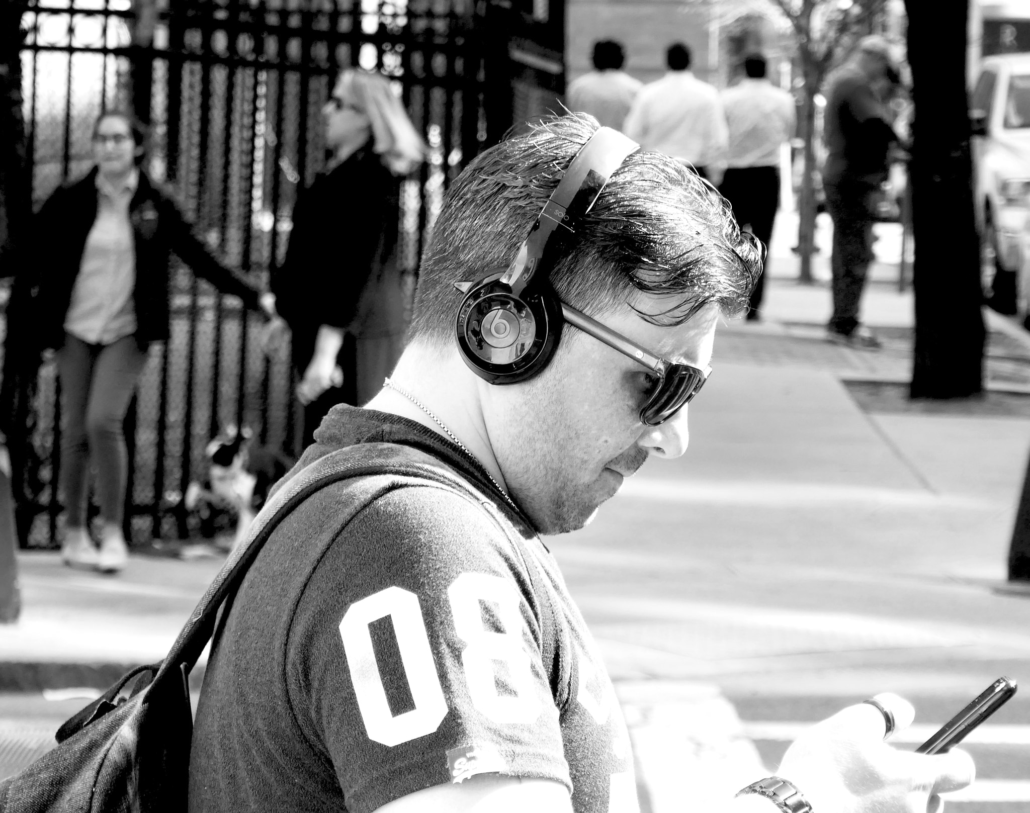 Panasonic Lumix DMC-ZS100 (Lumix DMC-TZ100) sample photo. Walking by me on chauncy st boston photography