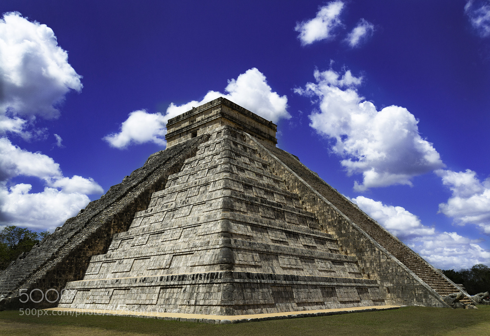 Canon EOS 70D sample photo. Pyramid photography