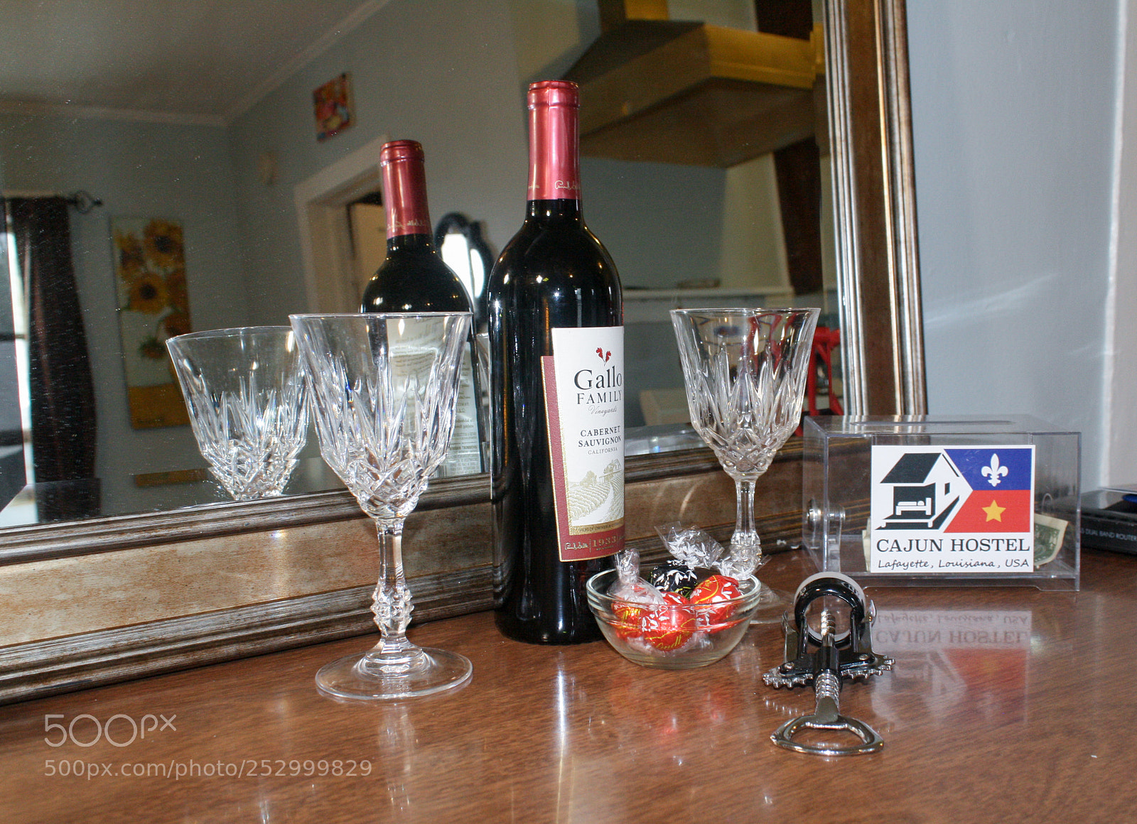 Canon EOS 1000D (EOS Digital Rebel XS / EOS Kiss F) sample photo. Cajun hostel photography