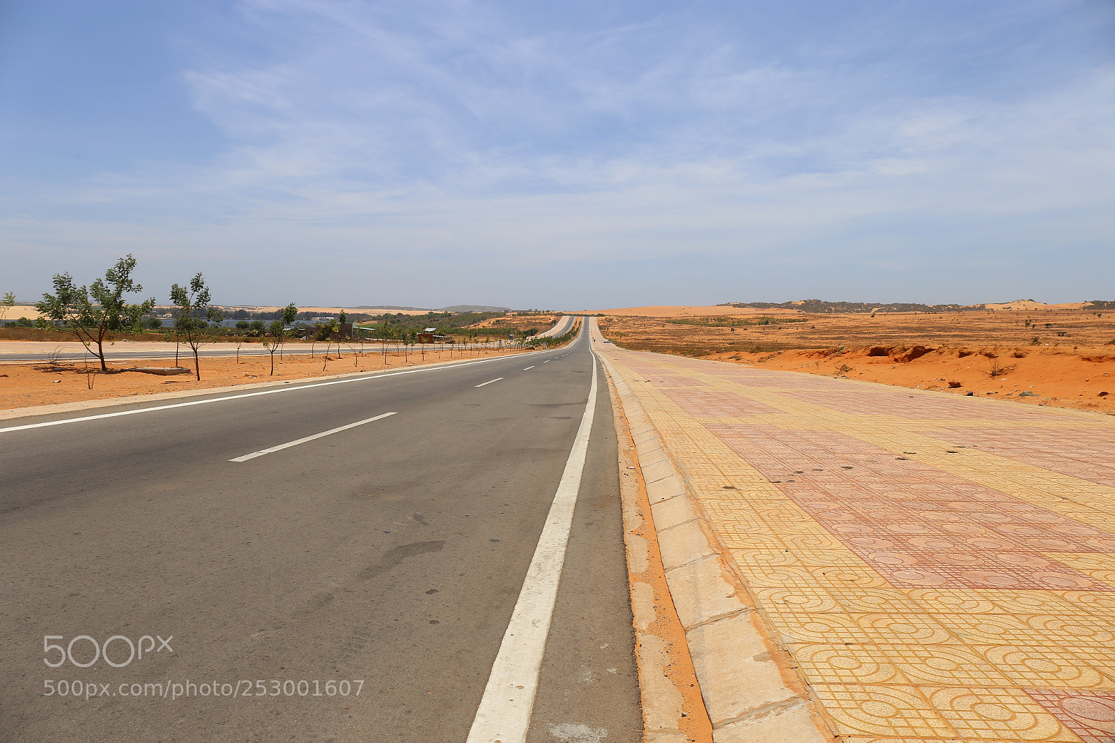 Canon EF 24-70mm F4L IS USM sample photo. Lonely travel photography
