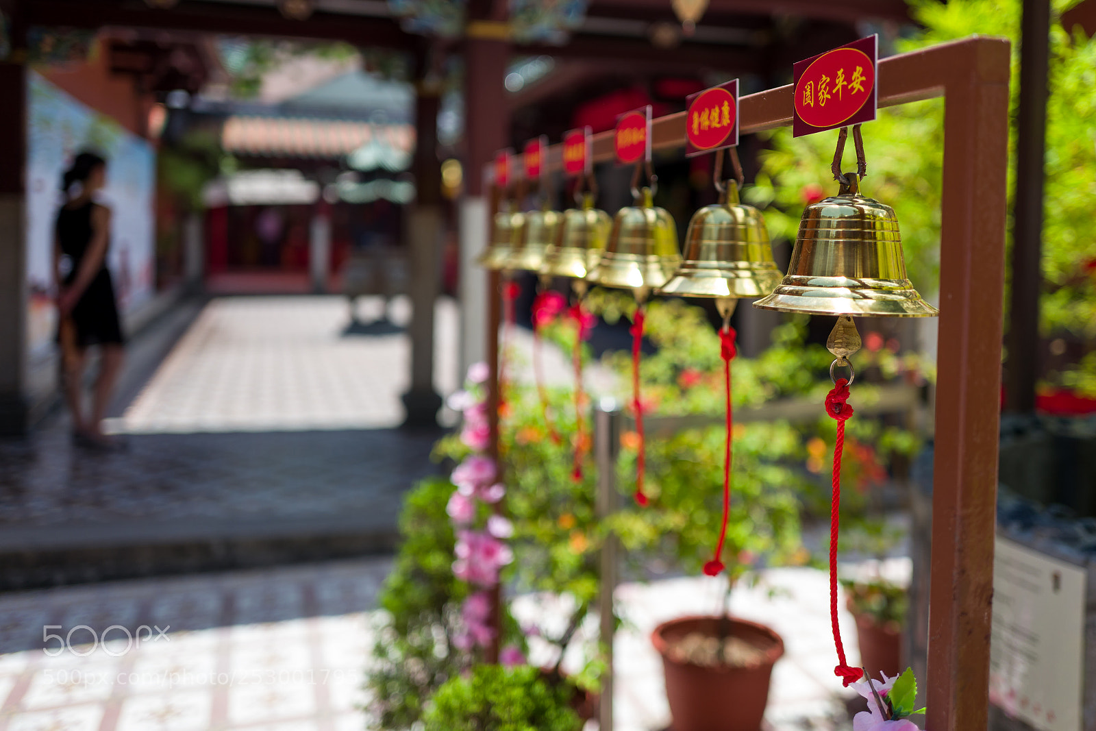 Leica Q (Typ 116) sample photo. A chinese temple in photography