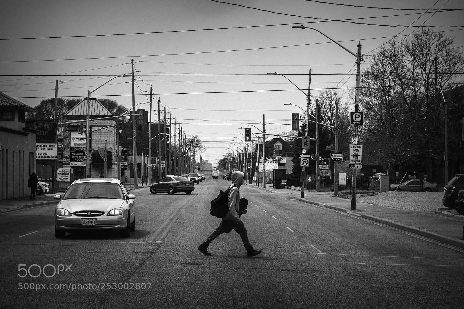 Nikon D500 sample photo. Long stride. windsor, on. photography