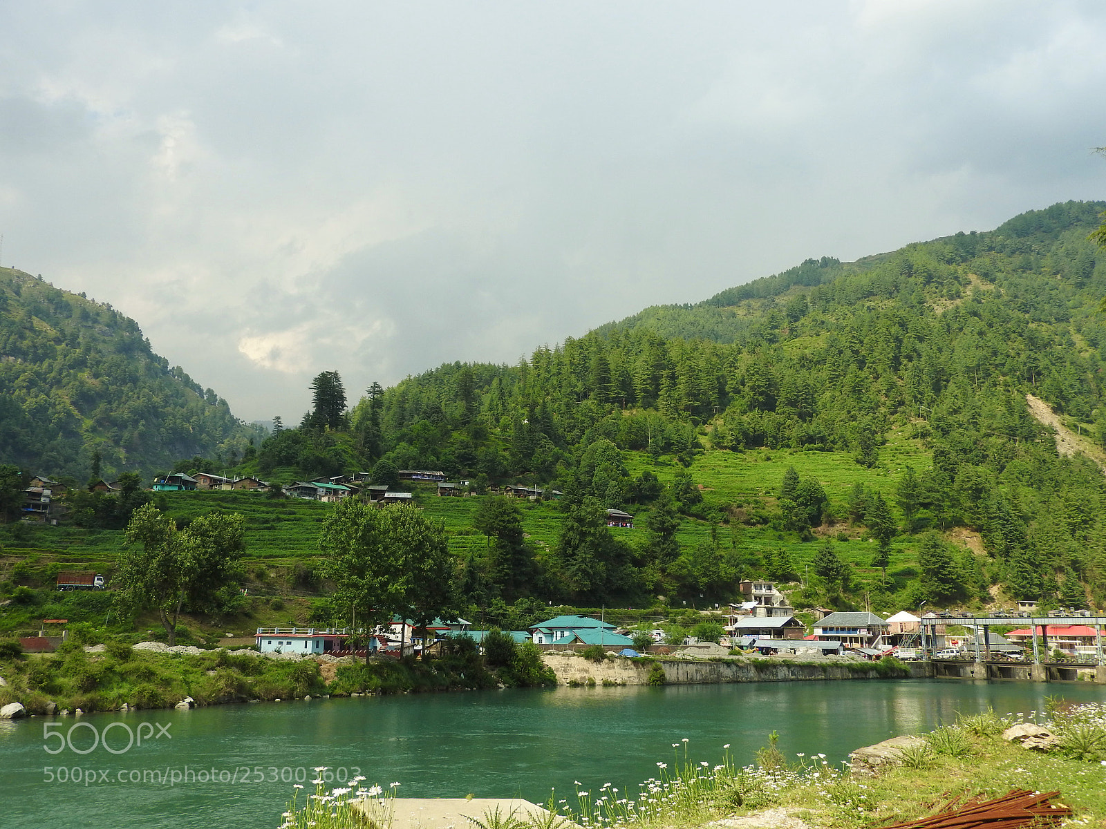 Nikon Coolpix P610 sample photo. Barot valley photography