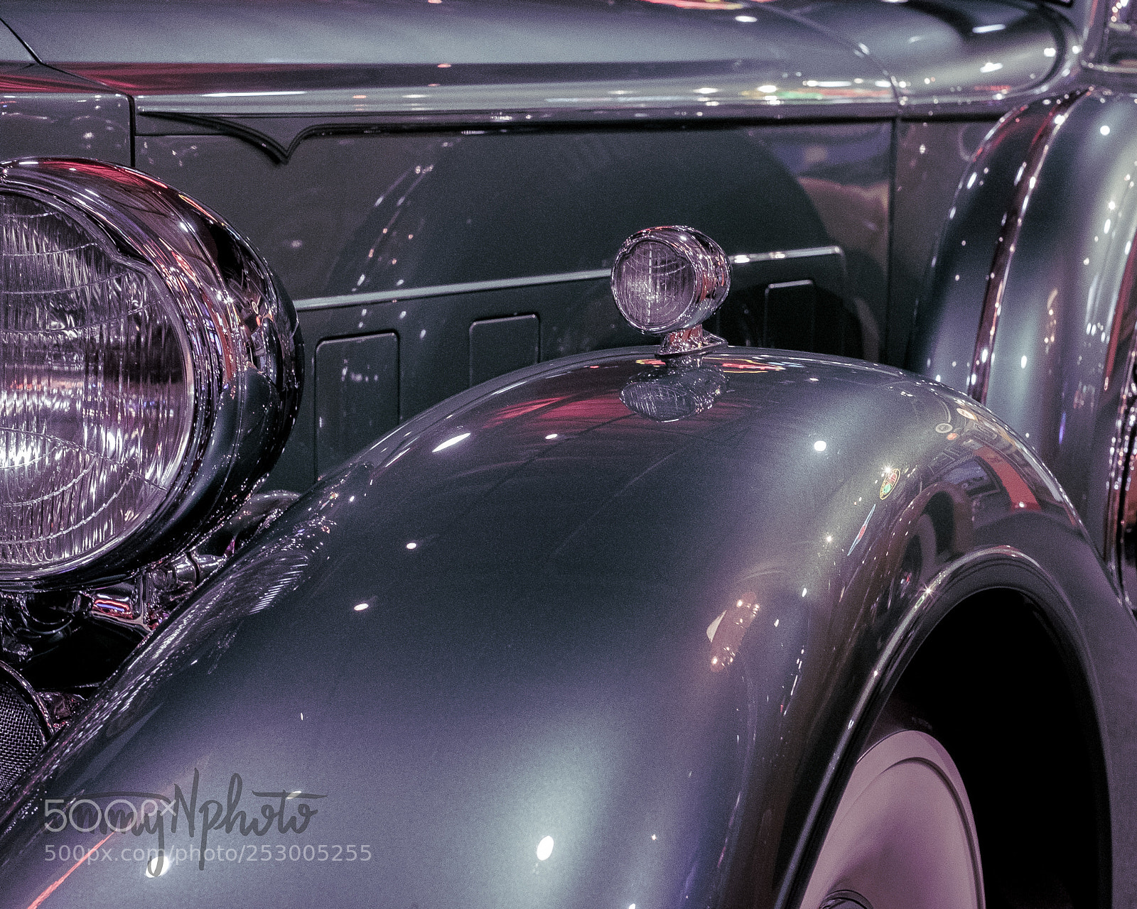 Fujifilm X-T1 sample photo. Classic curves photography