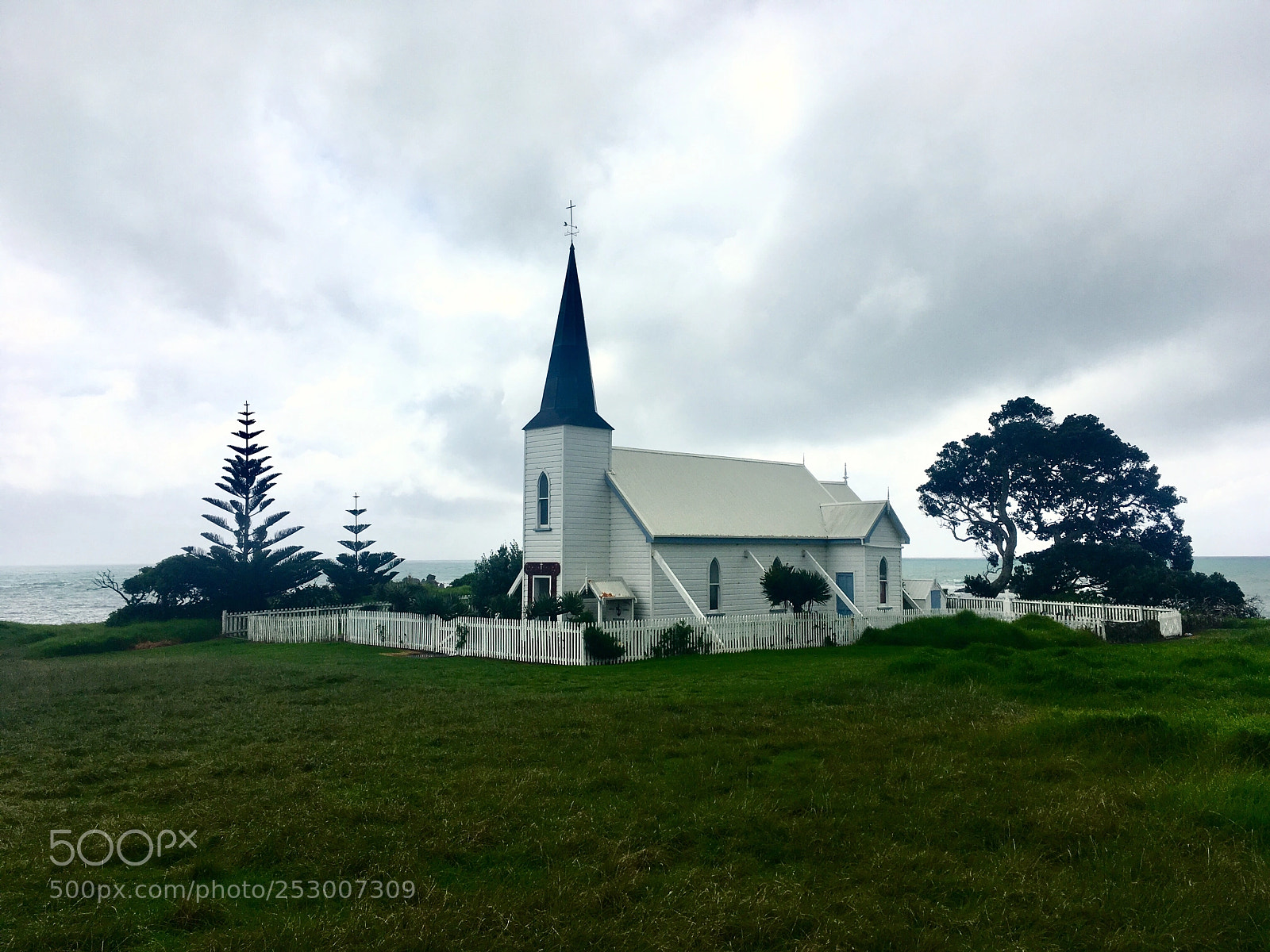 Apple iPhone SE sample photo. Church by the sea photography