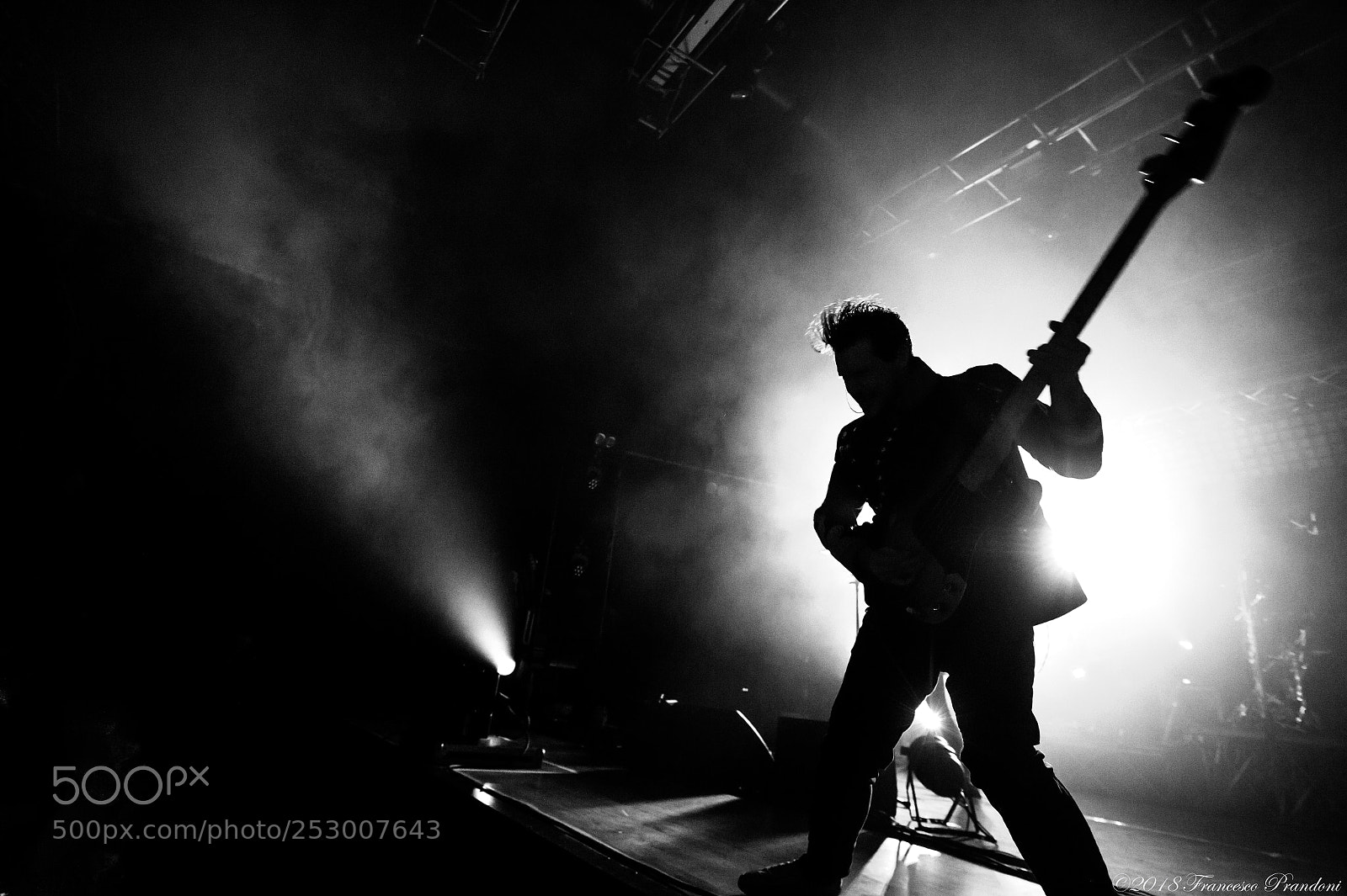 Nikon D4 sample photo. Foto concerto ministri milano photography