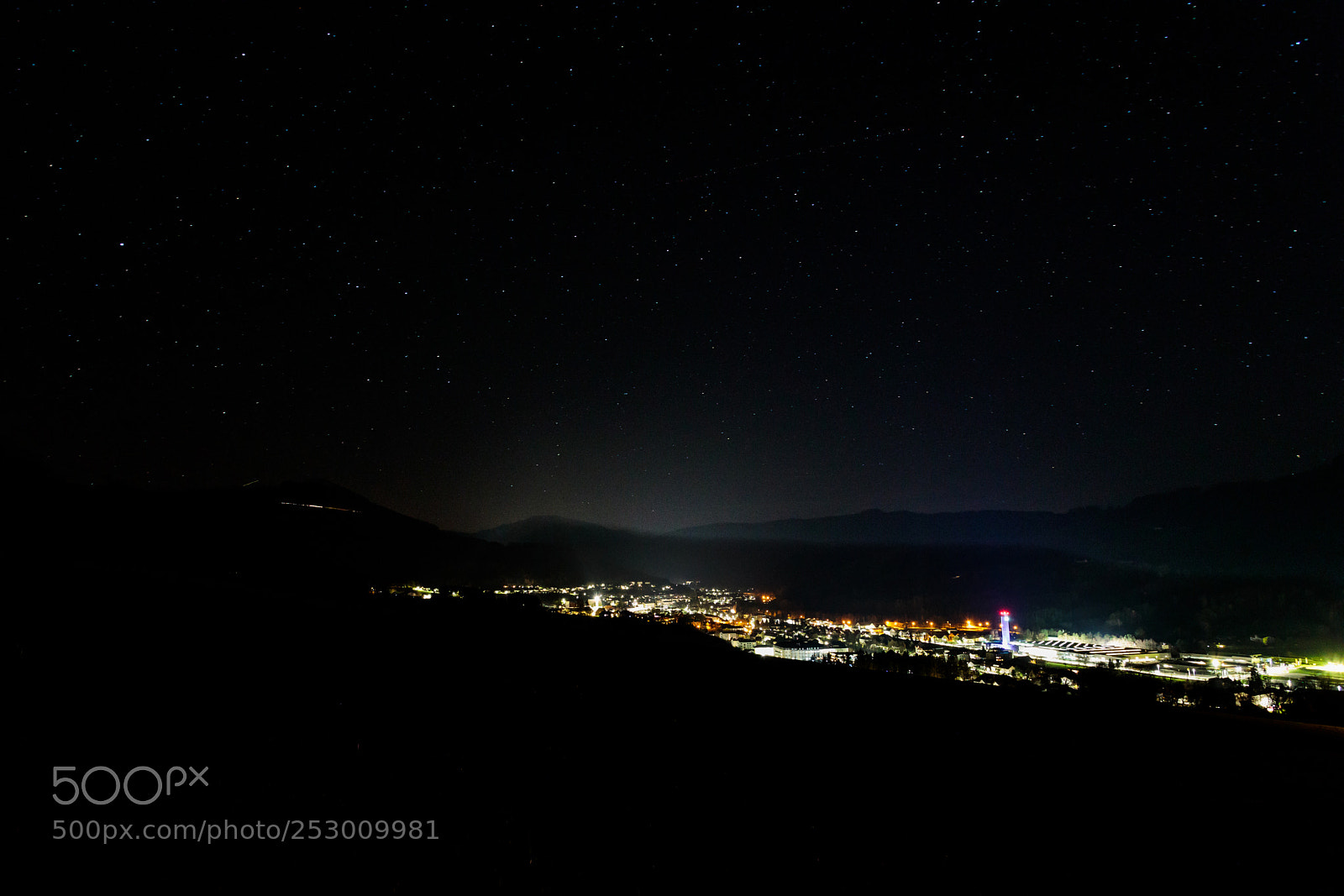 Canon EOS 5D Mark IV sample photo. Scheibbs at night photography