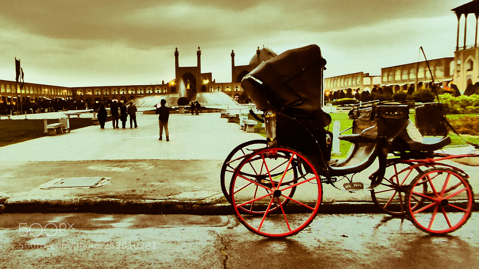 Panasonic Lumix DMC-ZS50 (Lumix DMC-TZ70) sample photo. Esfahan photography