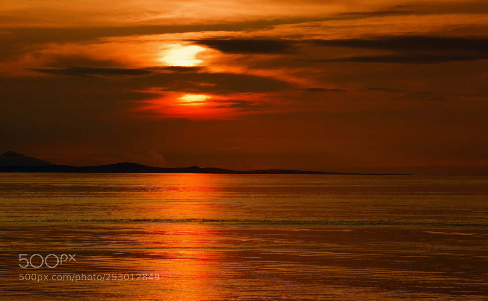 Pentax K-x sample photo. Geirgia strait on fire photography