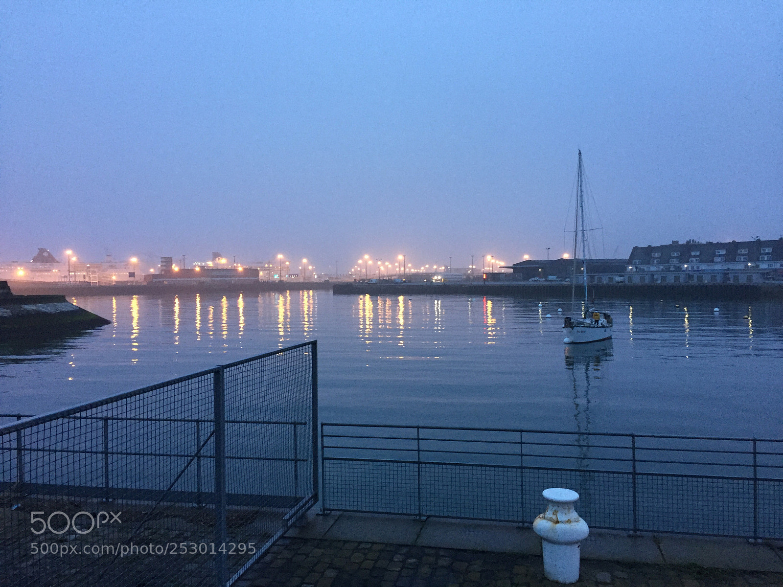 Apple iPhone 6 sample photo. Port de calais photography