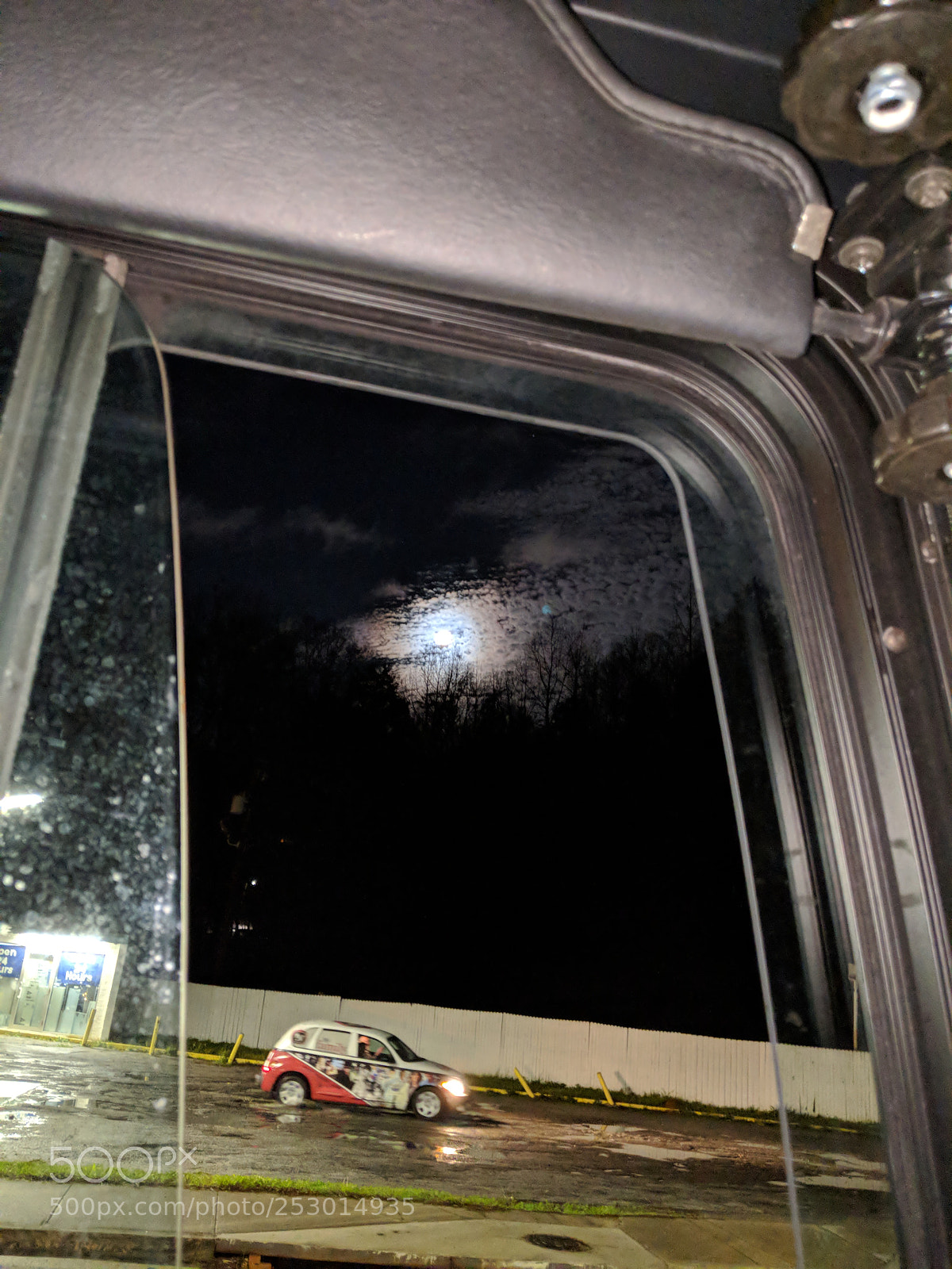 Google Pixel 2 XL sample photo. Untitled photography