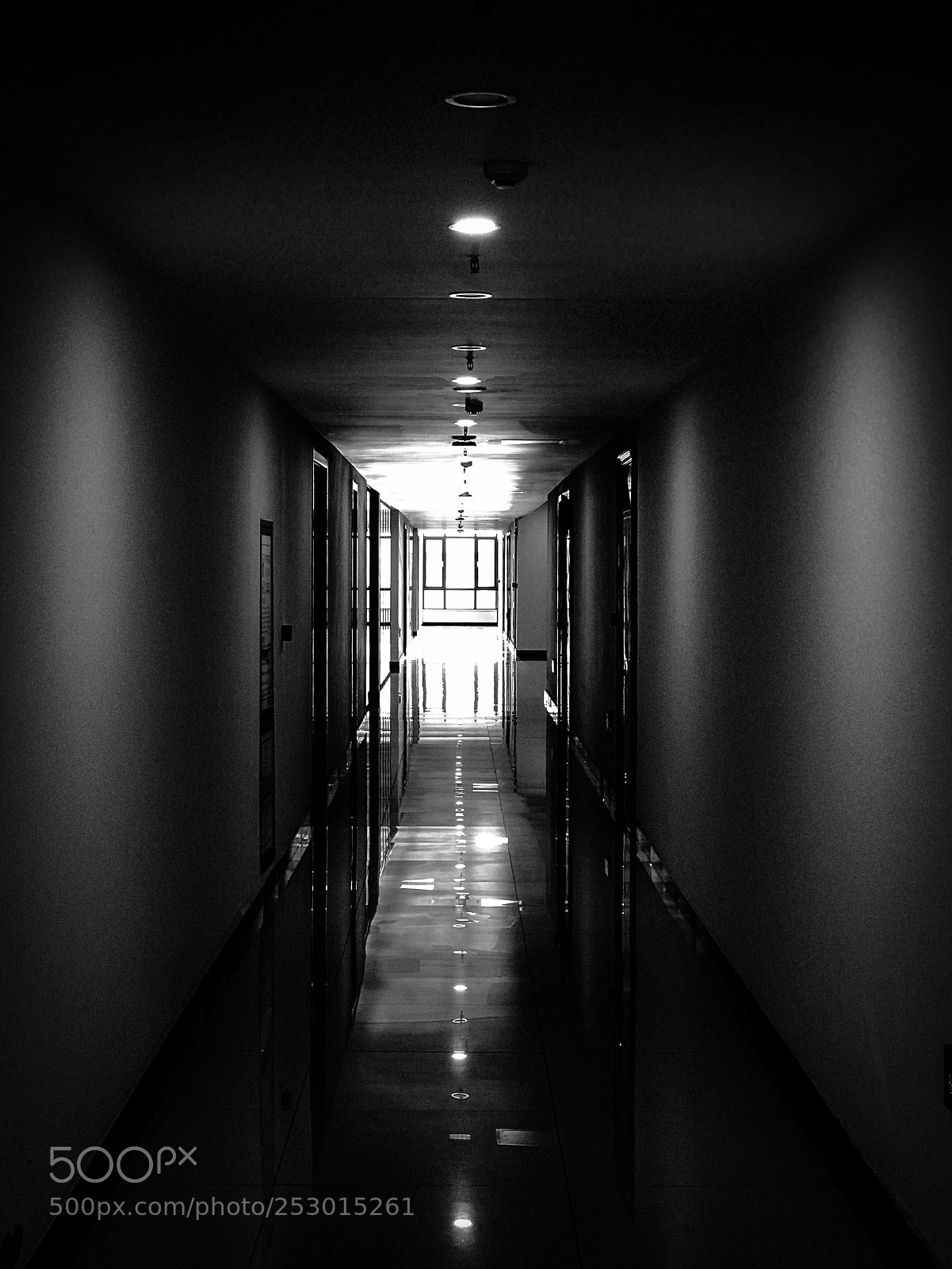 Apple iPhone 7 Plus sample photo. Hallway photography