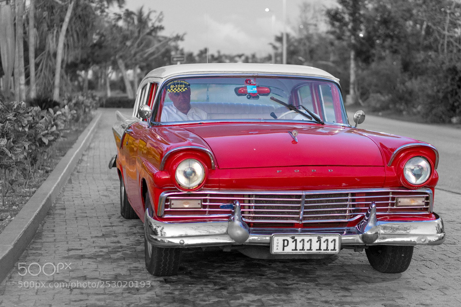 Sony a6500 sample photo. Classic cuban car 12 photography