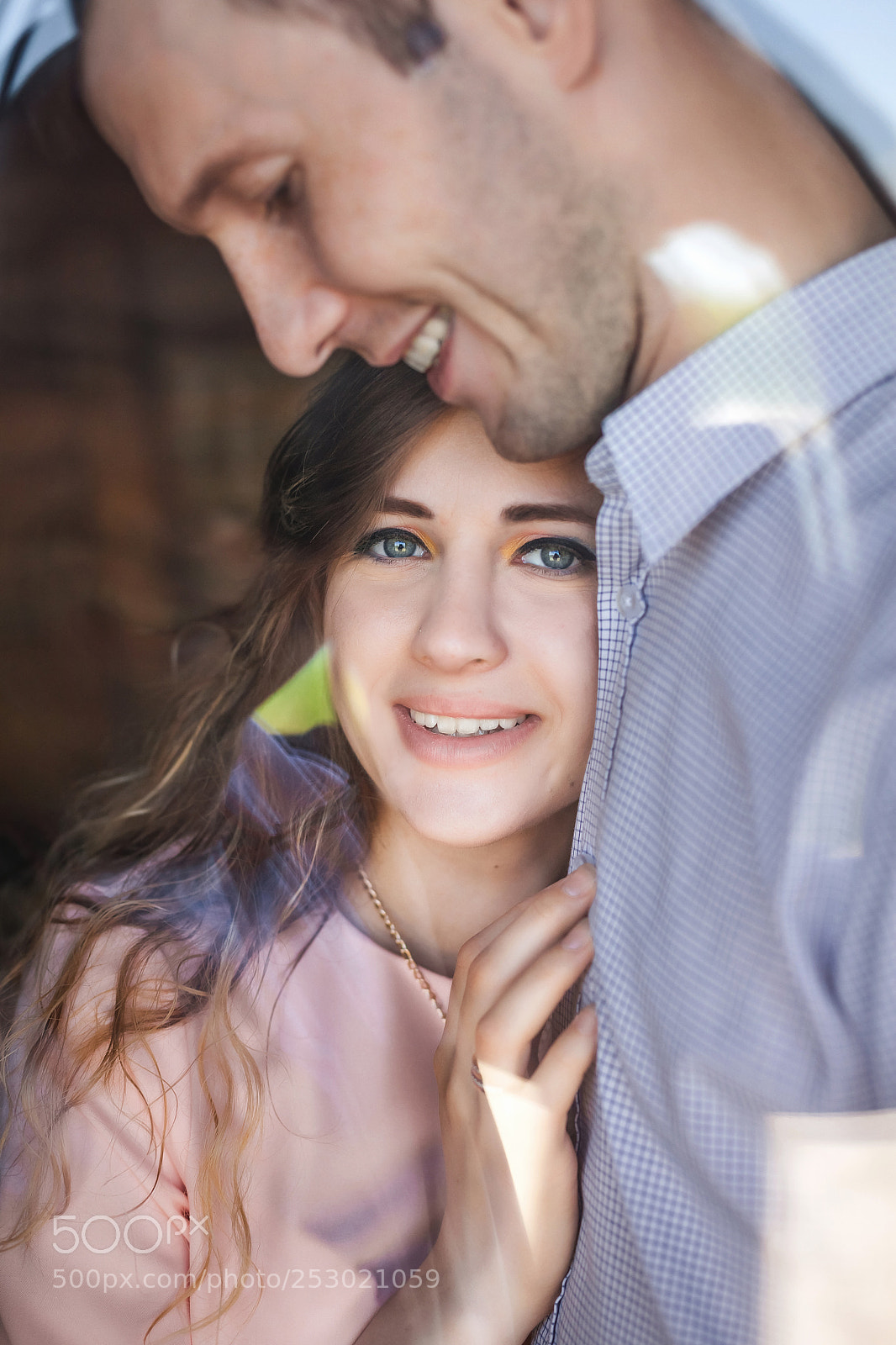 Canon EOS 5D Mark II sample photo. Young couple smiling hugging photography