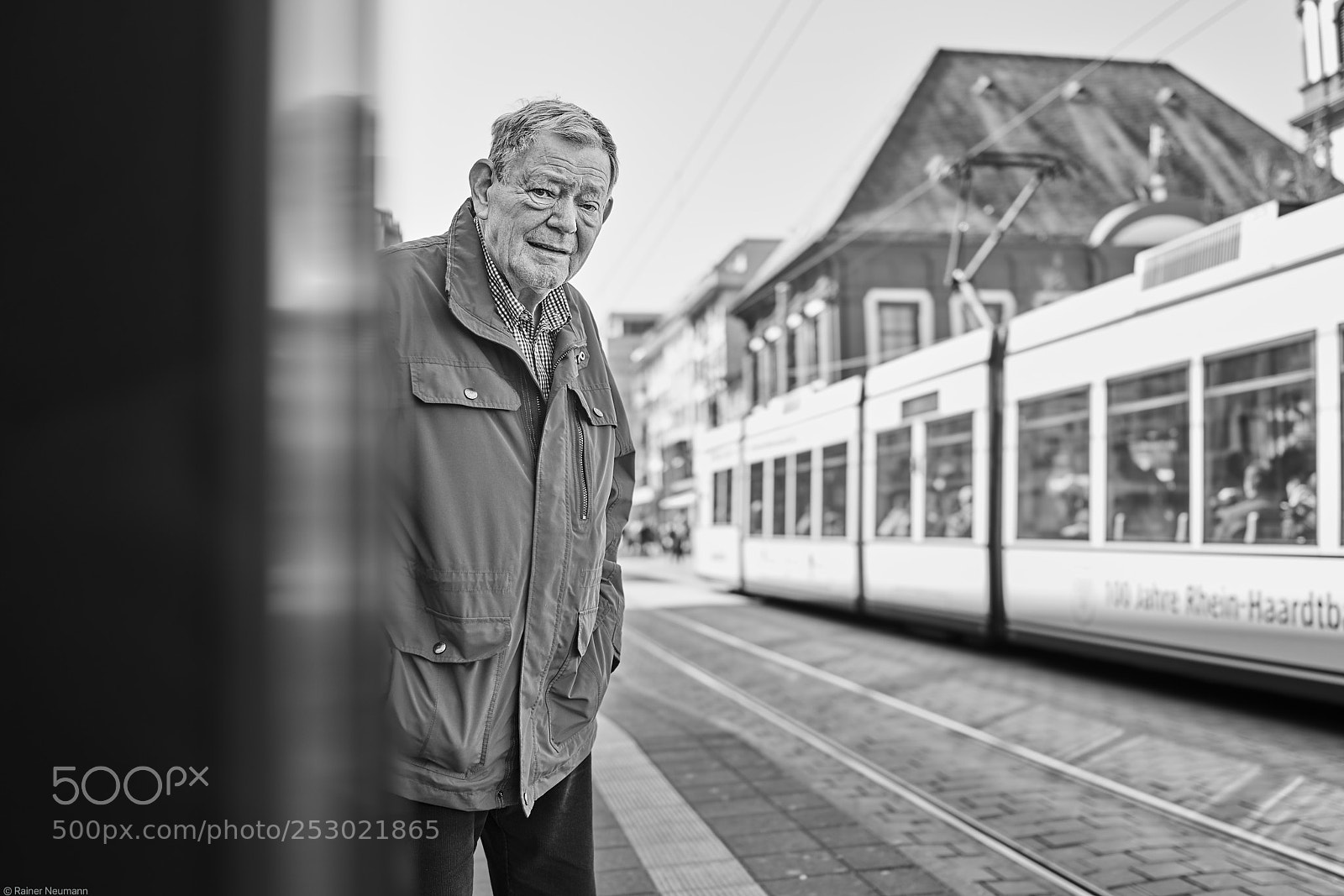 Sony Cyber-shot DSC-RX1R II sample photo. Mann 569 b&w photography