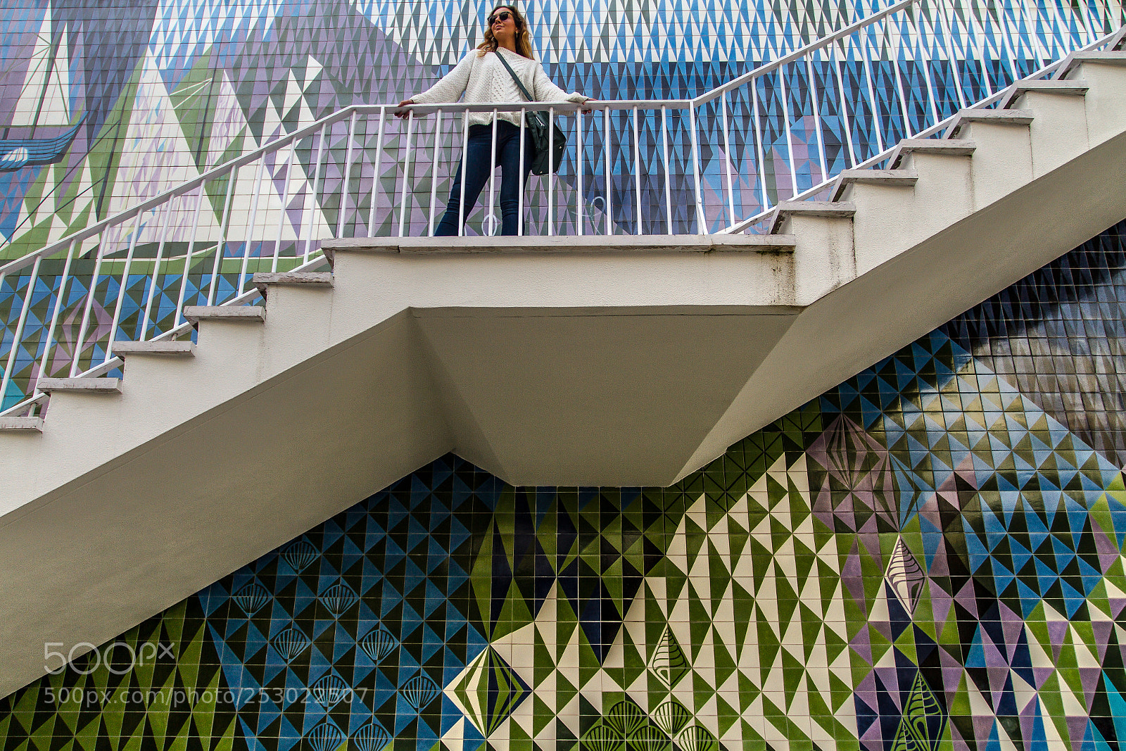 Canon EOS 7D sample photo. The city shapes photography