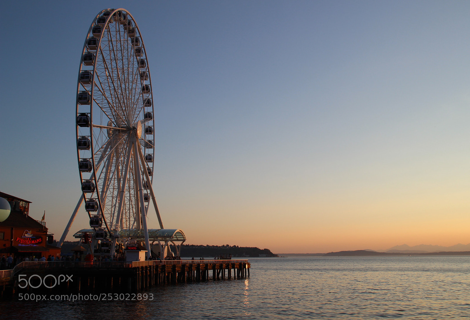 Canon EOS 600D (Rebel EOS T3i / EOS Kiss X5) sample photo. Seattle great wheel photography