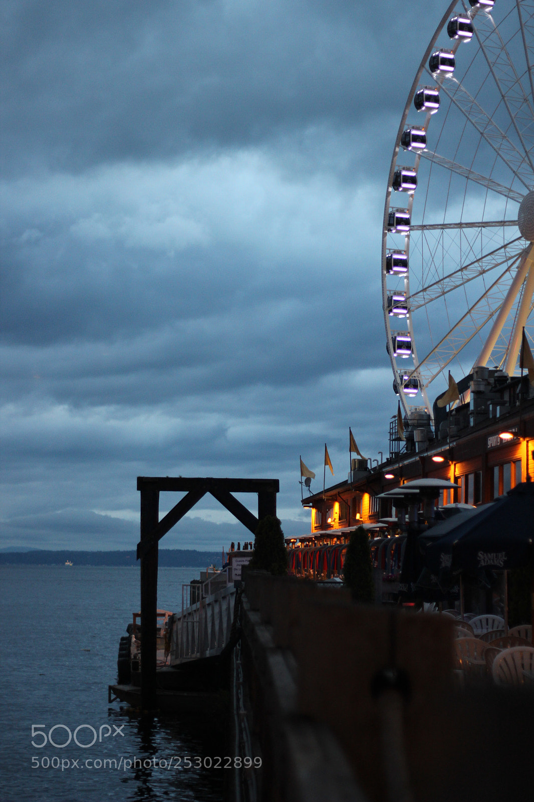 Canon EOS 600D (Rebel EOS T3i / EOS Kiss X5) sample photo. Seattle pier photography