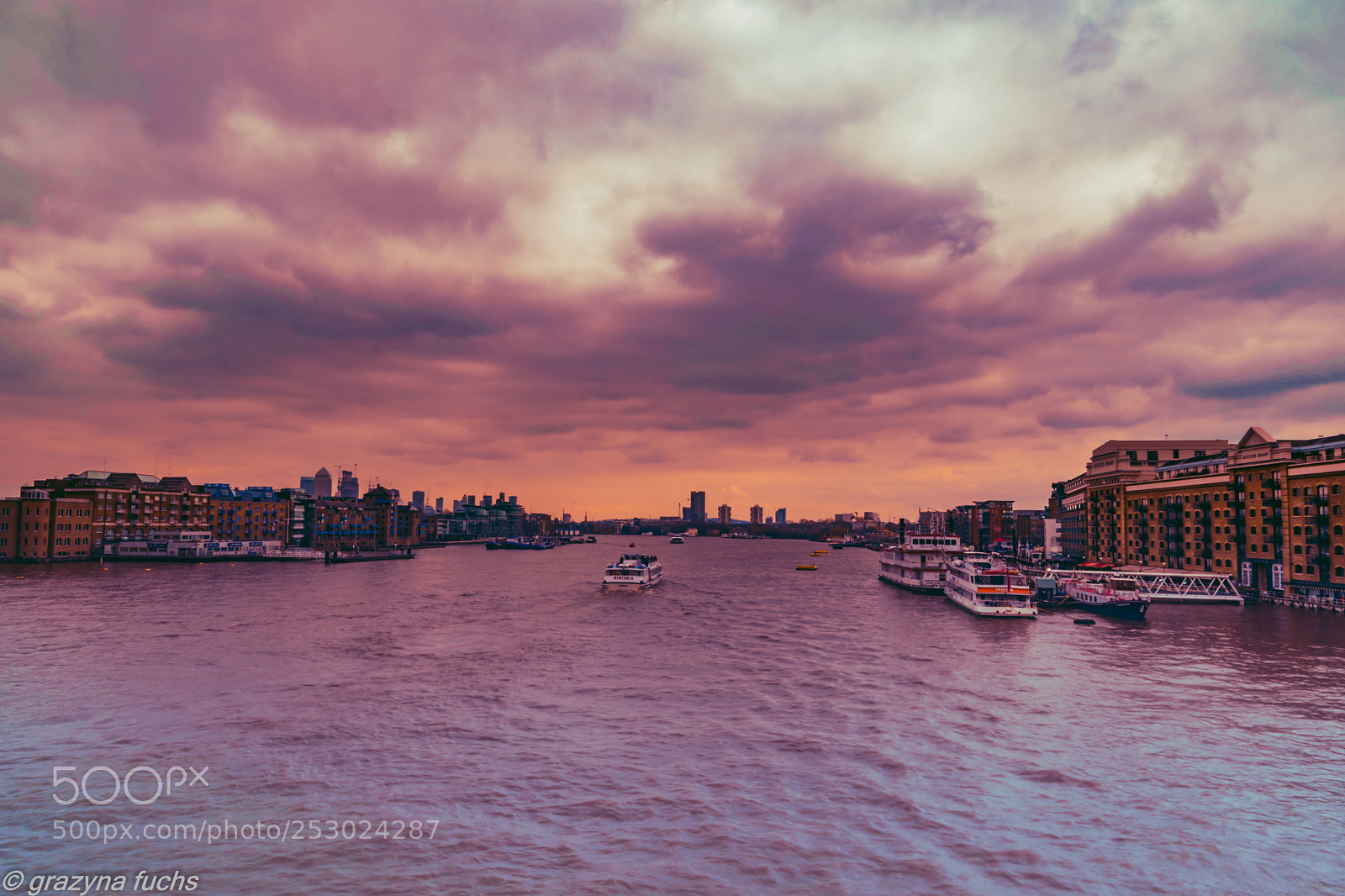 Nikon D3300 sample photo. Thames london photography