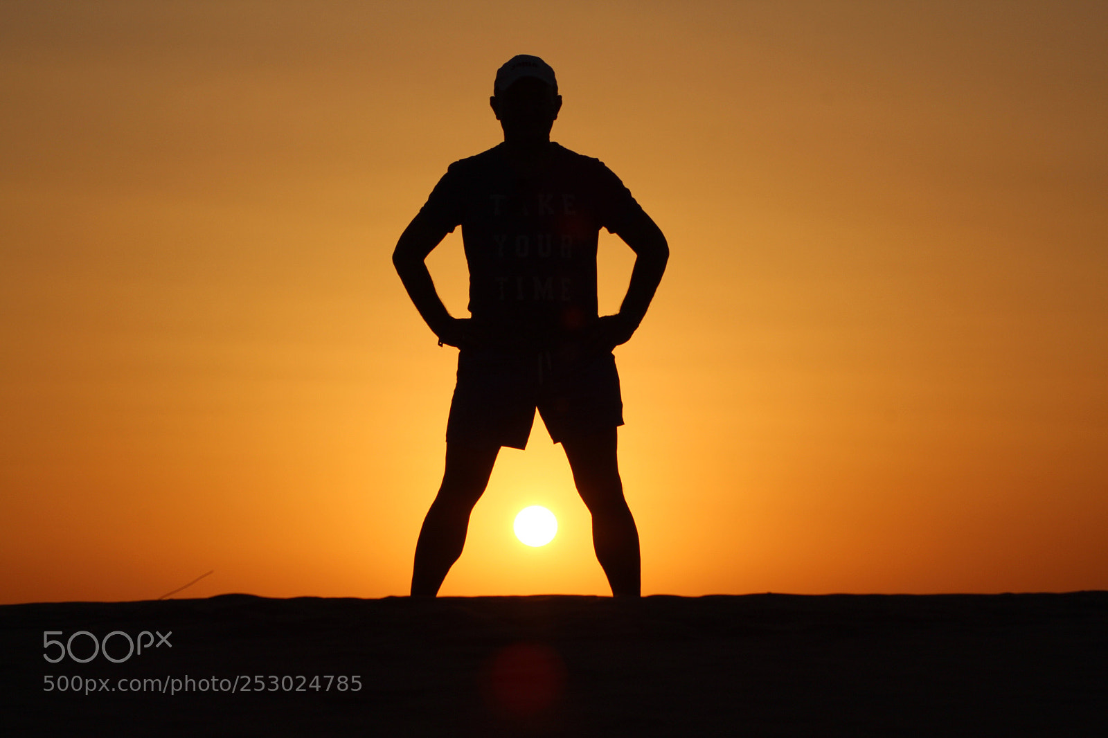 Canon EOS 1300D (EOS Rebel T6 / EOS Kiss X80) sample photo. Men in the sun photography