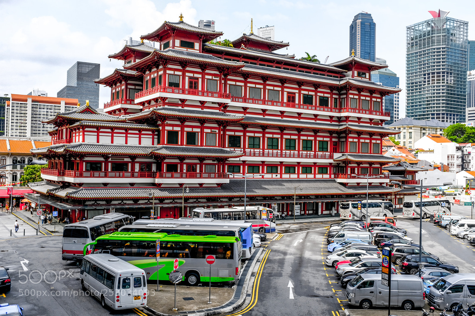 Fujifilm X100F sample photo. Buddha tooth relic temple photography