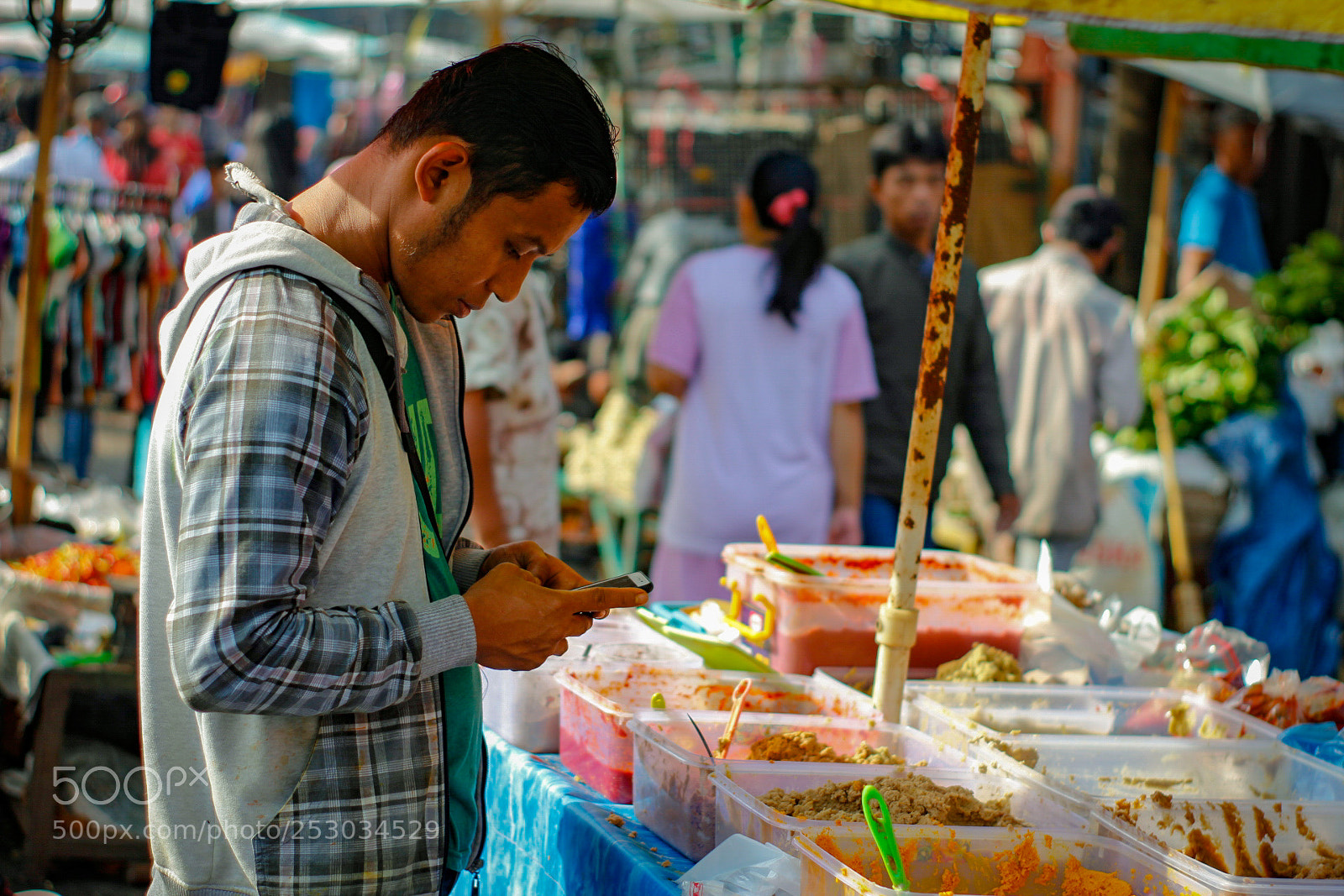Canon EOS 1300D (EOS Rebel T6 / EOS Kiss X80) sample photo. Market photography