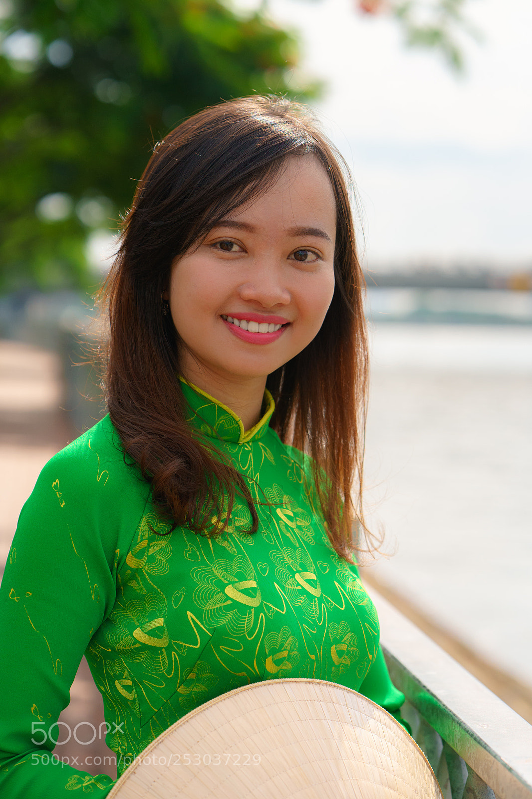 Sony a7 sample photo. Vietnamese girl photography
