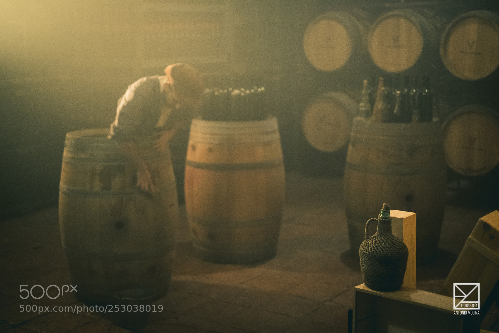 Fujifilm X-T20 sample photo. En la bodega photography