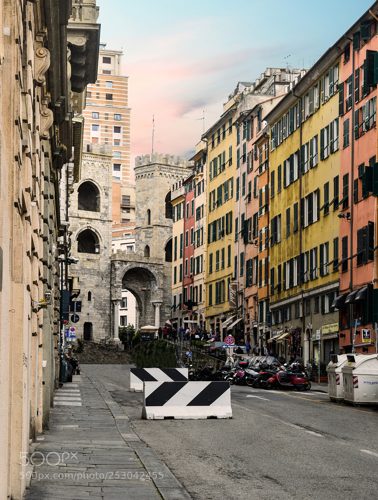 Nikon D5500 sample photo. Walking in genova photography