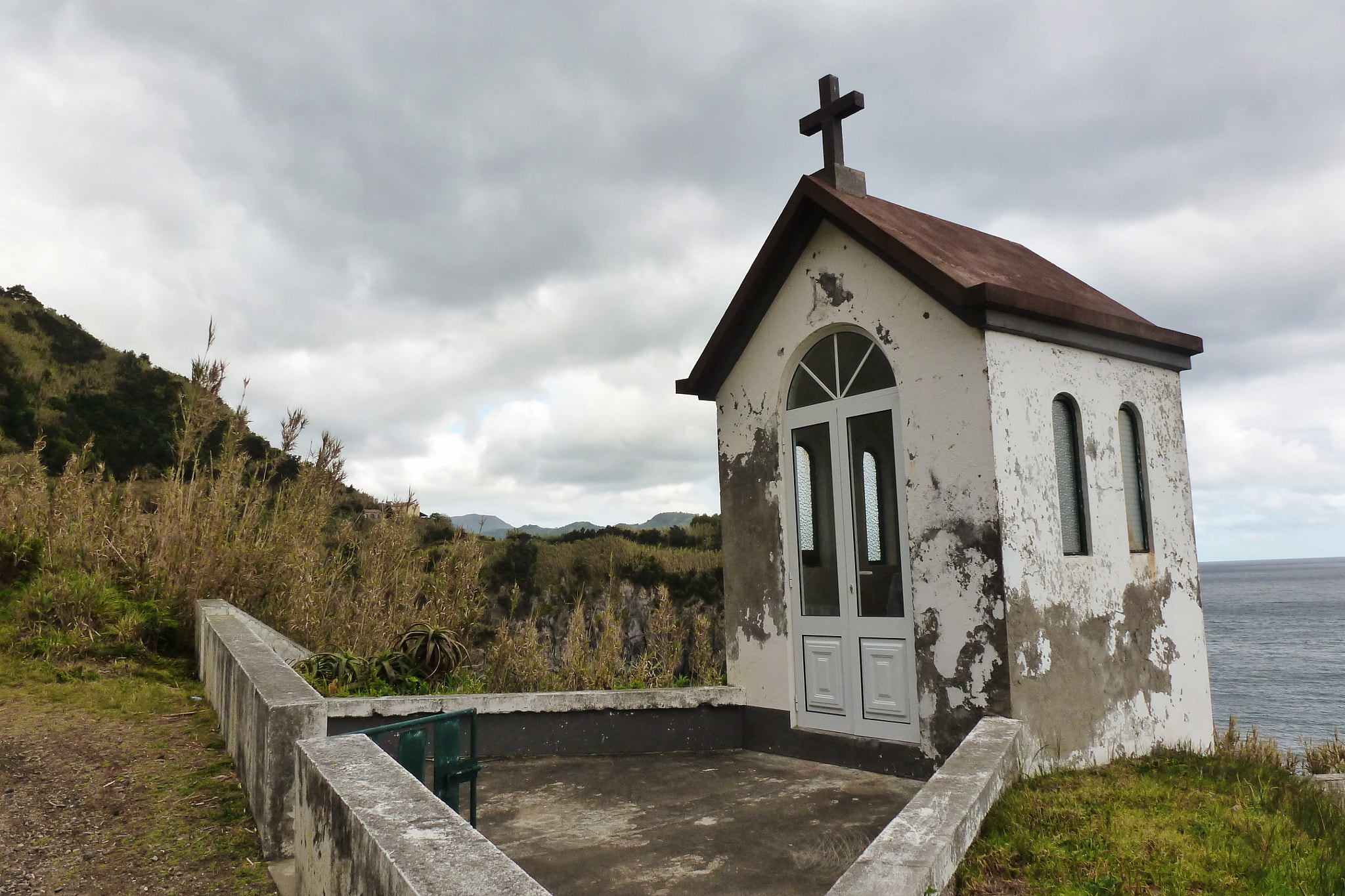 Panasonic Lumix DMC-ZS8 (Lumix DMC-TZ18) sample photo. The lonely chapel photography