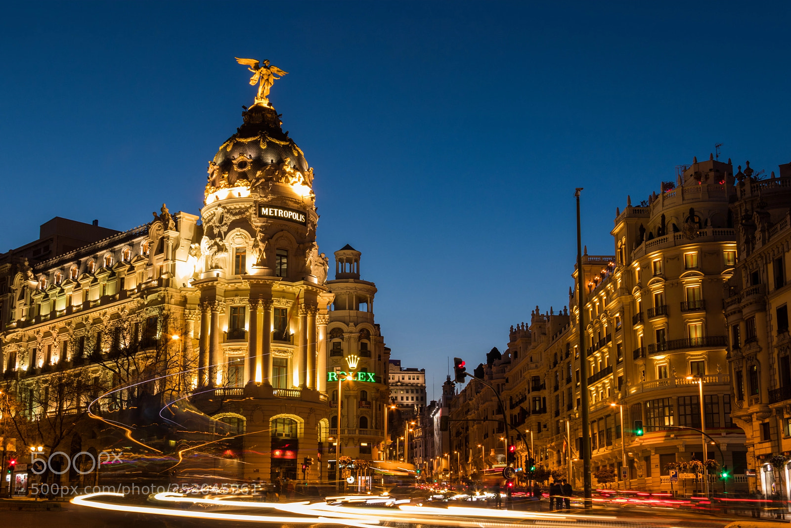 Canon EOS 80D sample photo. Madrid at night photography