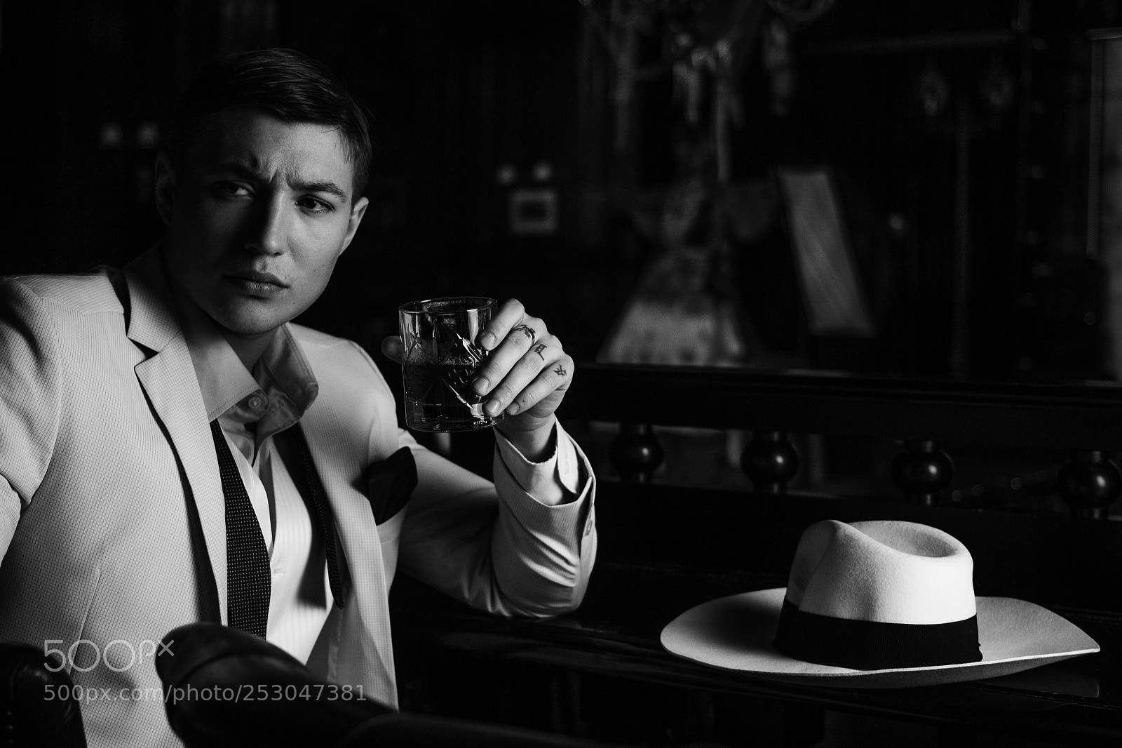 Canon EOS 600D (Rebel EOS T3i / EOS Kiss X5) sample photo. Great gatsby photography