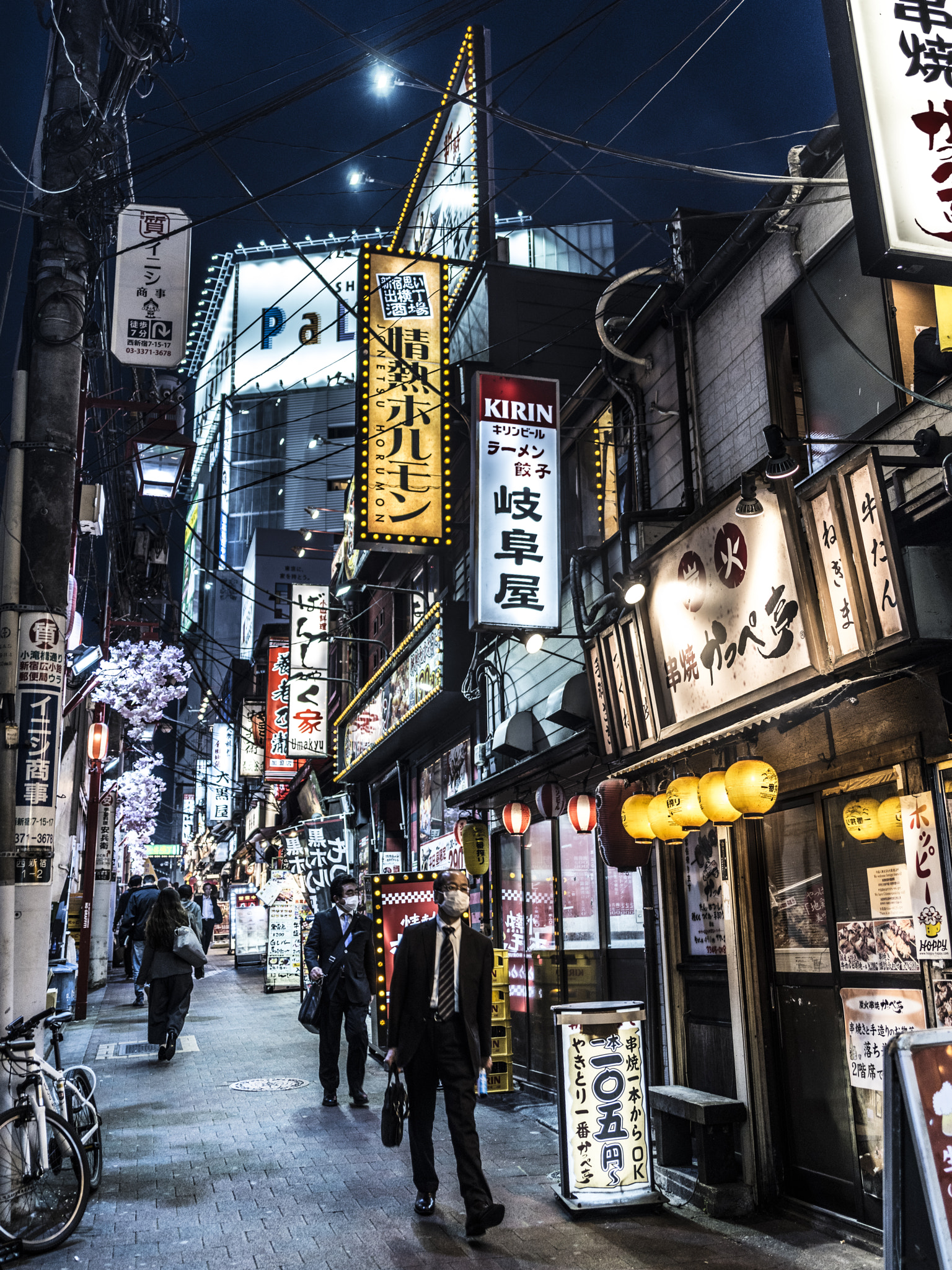 Pentax 645Z sample photo. Shinjuku, tokyo 1 photography