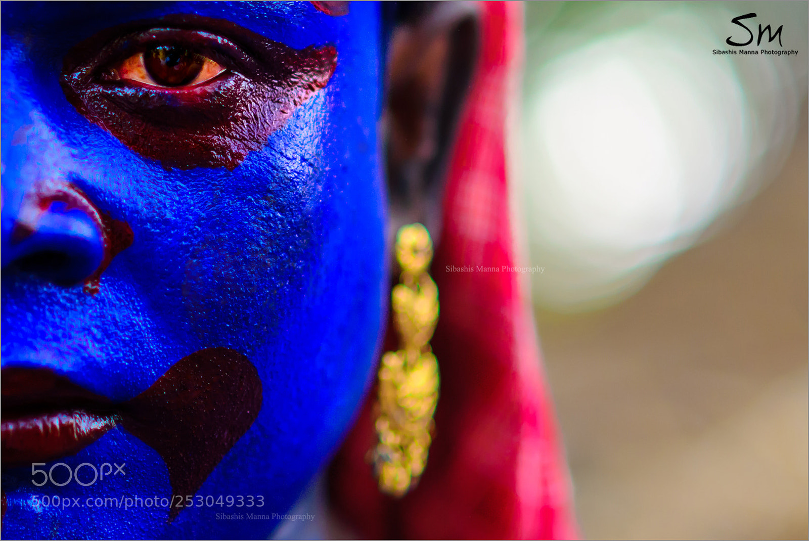 Nikon D7000 sample photo. || the colored half || photography