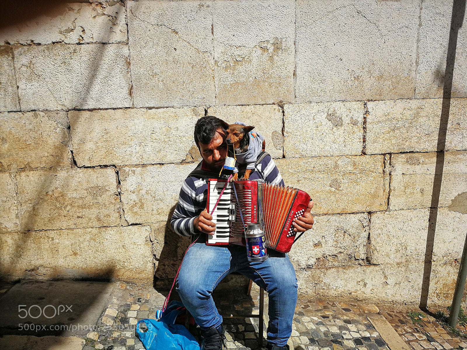 HUAWEI P10 sample photo. Lisbon street photography