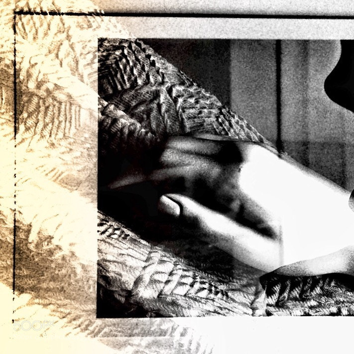 Apple iPhone 6 sample photo. Hand photography