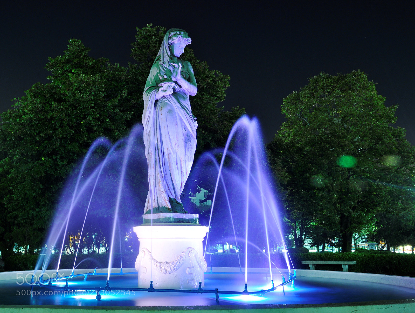 Nikon D90 sample photo. Statue photography