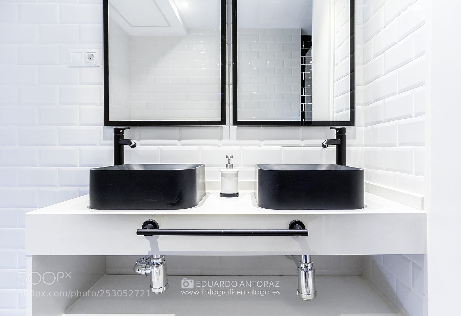 Canon EOS 5D Mark IV sample photo. Bathroom photography