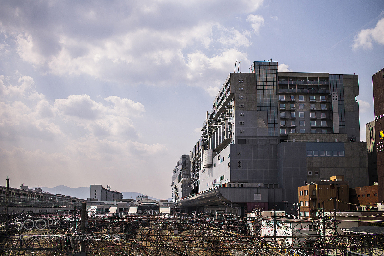 Canon EOS 1100D (EOS Rebel T3 / EOS Kiss X50) sample photo. Kyoto station photography