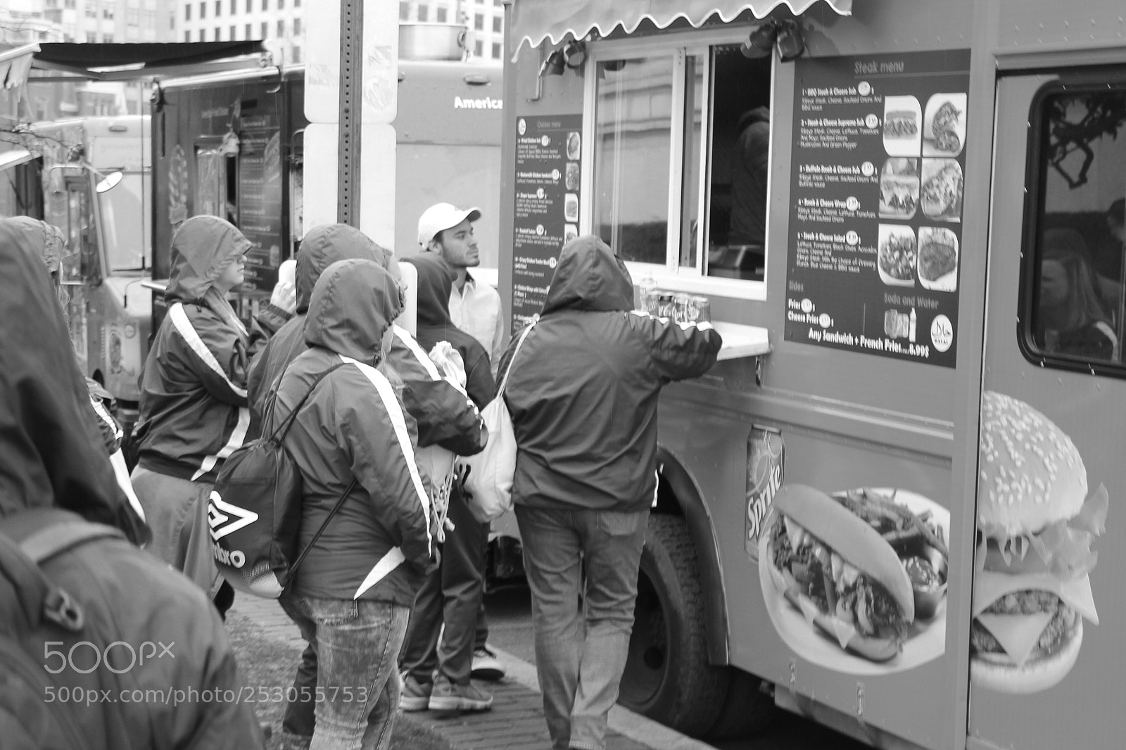 Canon EOS 1100D (EOS Rebel T3 / EOS Kiss X50) sample photo. Food truck photography