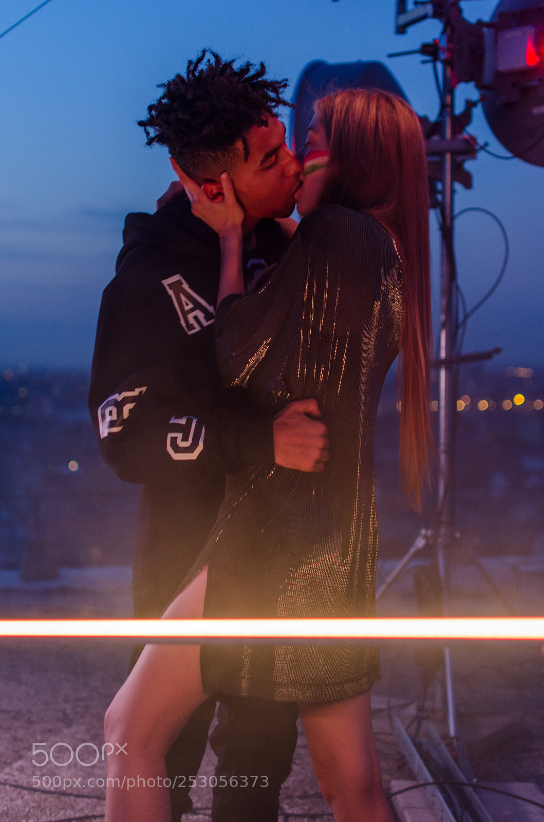 Nikon D7000 sample photo. Kiss photography