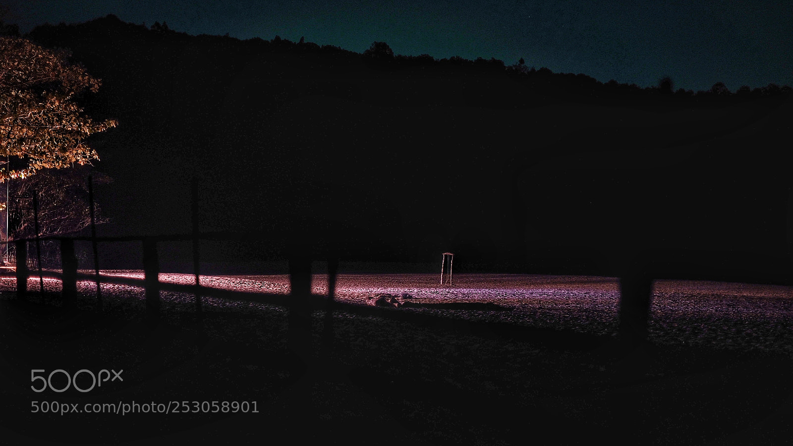 Fujifilm X-T20 sample photo. A lonely beach by photography