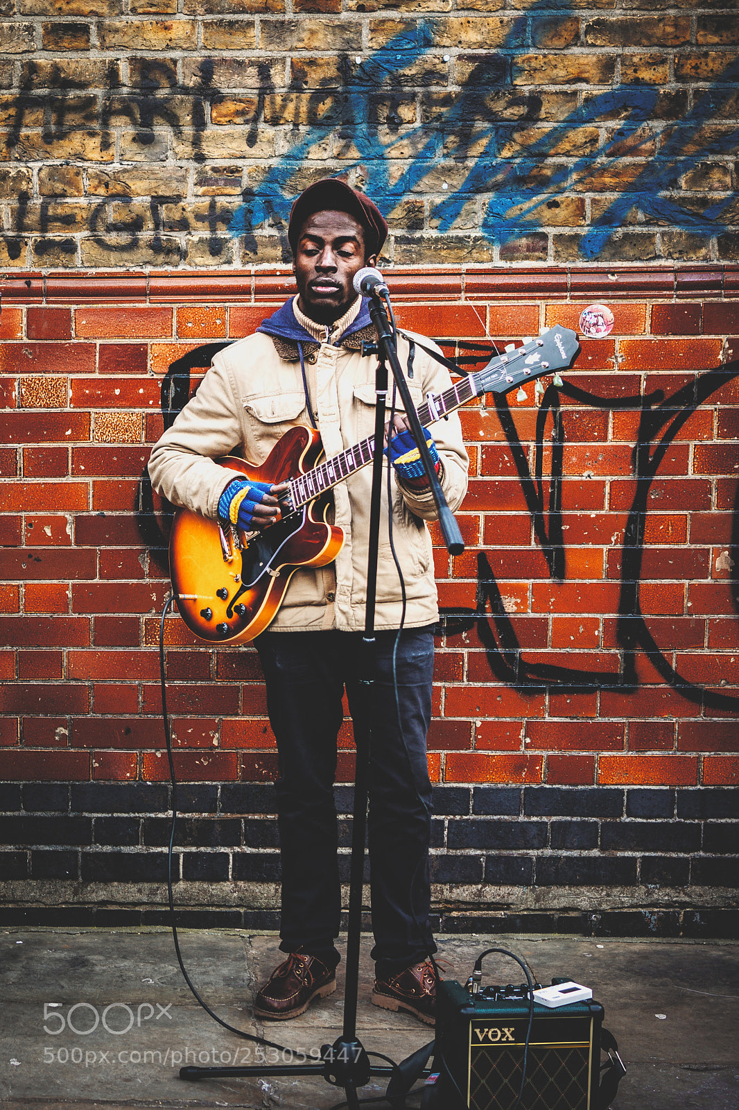 Sony a7R III sample photo. Guitar man photography