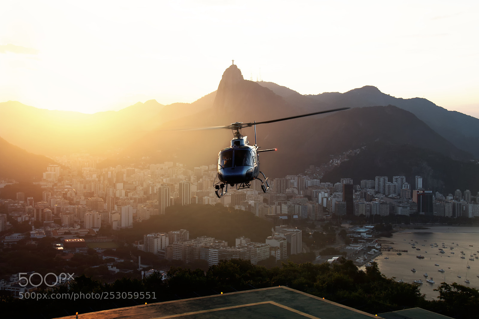 Canon EOS 70D sample photo. Sunset flight photography