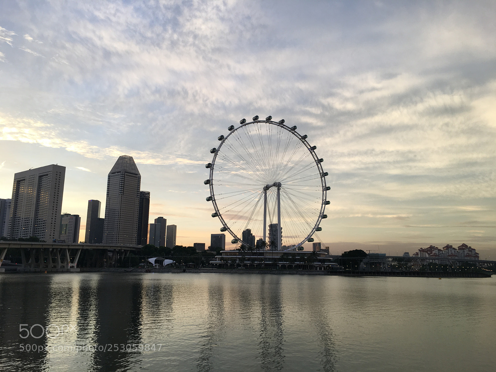 Apple iPhone 6s sample photo. Singapore flyer in marina photography